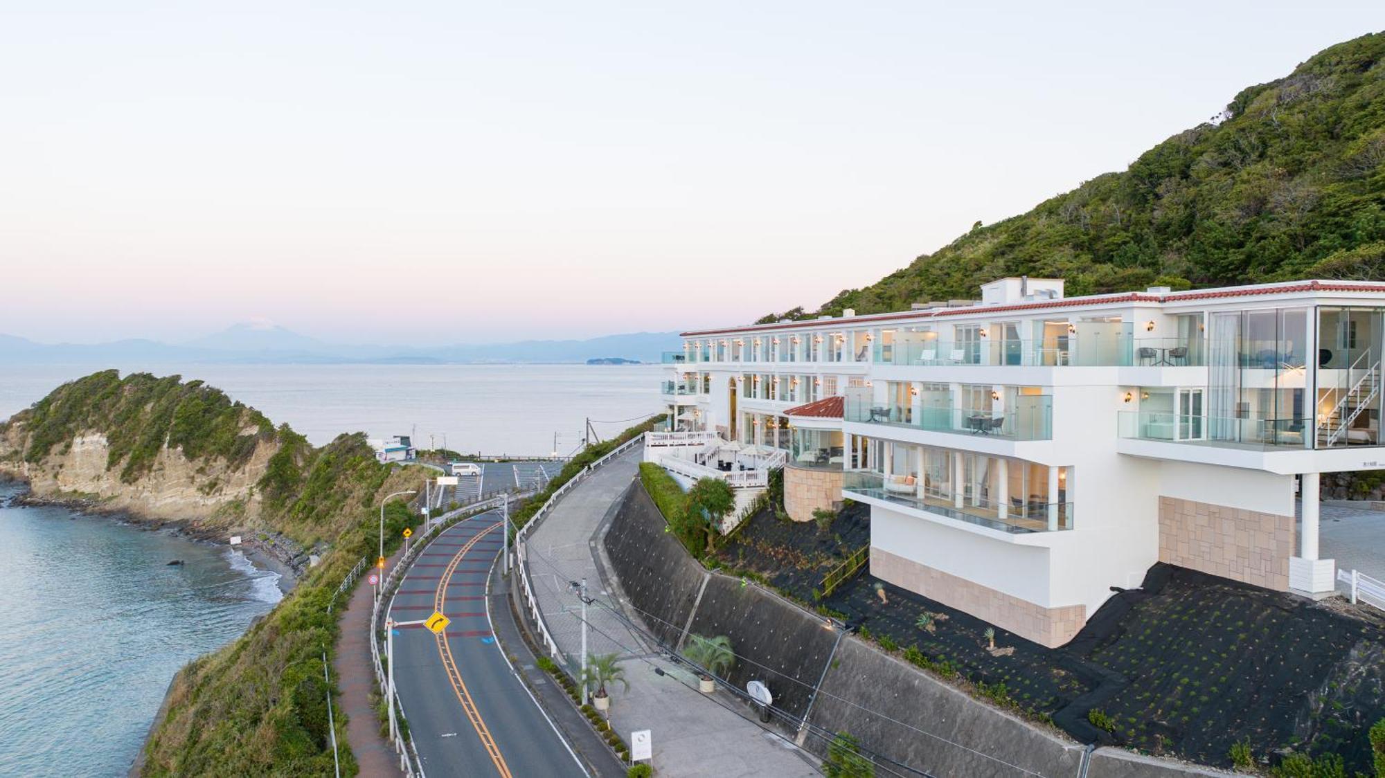 Hayama Hotel Otowa No Mori Yokosuka Exterior photo